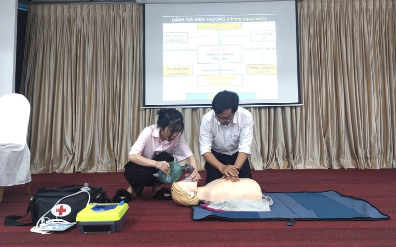 Buổi Huấn Luyện An Toàn, Vệ Sinh Lao Động Nhóm 4 Cán Bộ Nhân Viên Hipc | Hiep Phuoc 산업단지 주식회사