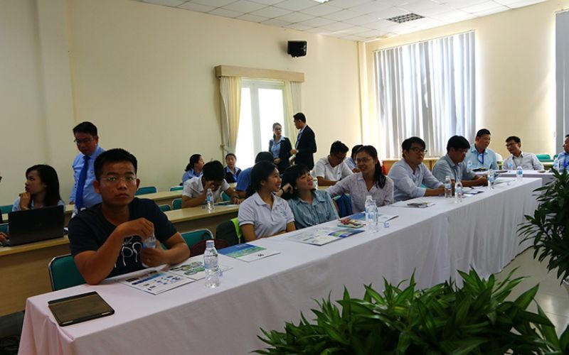 Chào Mừng Đoàn Học Viên Đại Học Fulbright Việt Nam Đến Tham Quan Khu Công Nghiệp Hiệp Phước | Hiep Phuoc 산업단지 주식회사