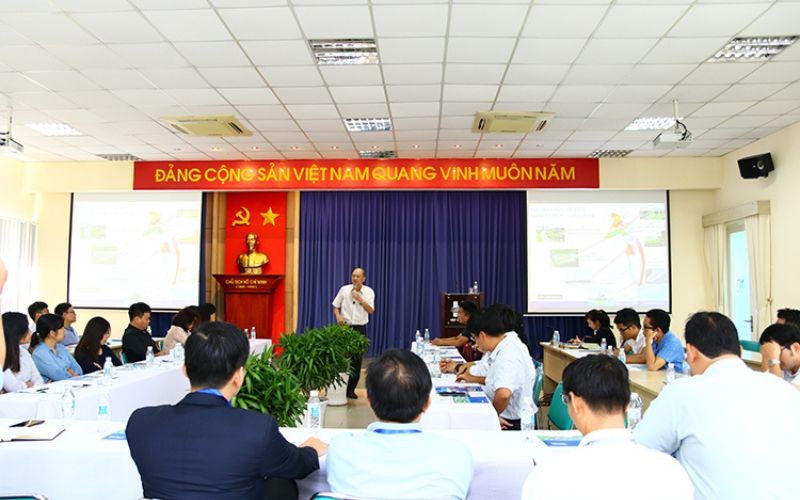 Chào Mừng Đoàn Học Viên Đại Học Fulbright Việt Nam Đến Tham Quan Khu Công Nghiệp Hiệp Phước | Hiep Phuoc 산업단지 주식회사
