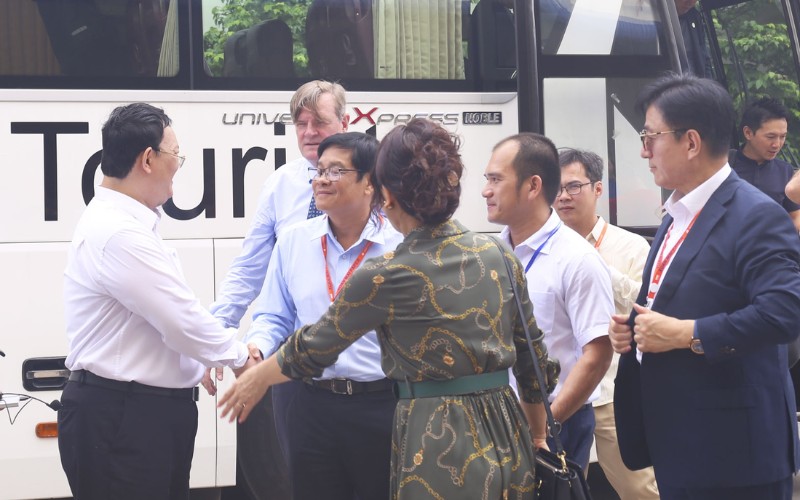 Đoàn Đại Biểu Diễn Đàn Kinh Tế Tp.hcm 2023 Đến Thăm Kcn Hiệp Phước | Hiep Phuoc 산업단지 주식회사