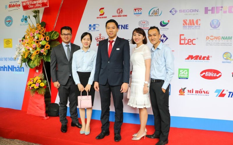 Hình Ảnh Lễ Tôn Vinh Doanh Nghiệp Tiêu Biểu 2017 | Hiep Phuoc 산업단지 주식회사