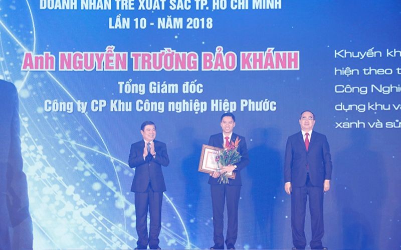 Khu Công Nghiệp Hiệp Phước Đồng Hành Cùng Lễ Trao Giải Thưởng Doanh Nhân Trẻ Xuất Sắc Tp. Hcm Lần 10 - Năm 2018 | Hiep Phuoc 산업단지 주식회사