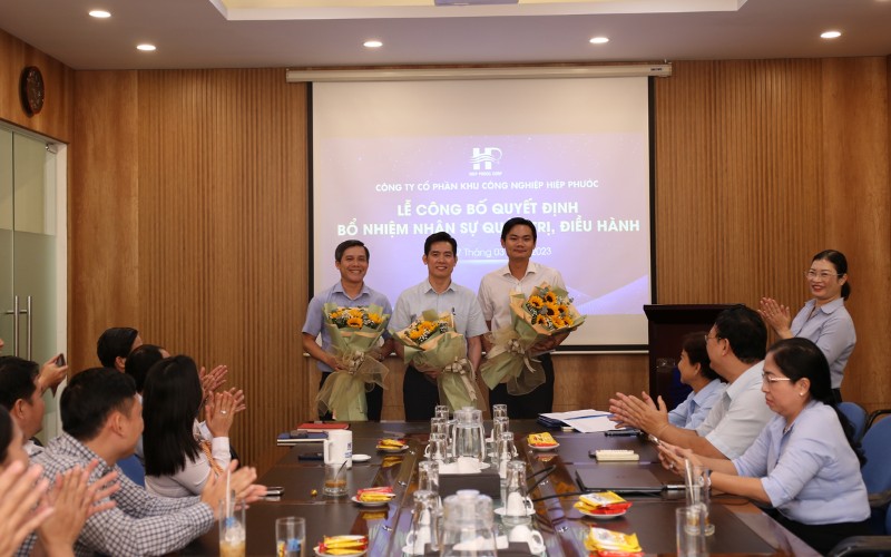 Lễ Công Bố Quyết Định Bổ Nhiệm Nhân Sự Quản Trị, Điều Hành Hipc | Hiep Phuoc 산업단지 주식회사