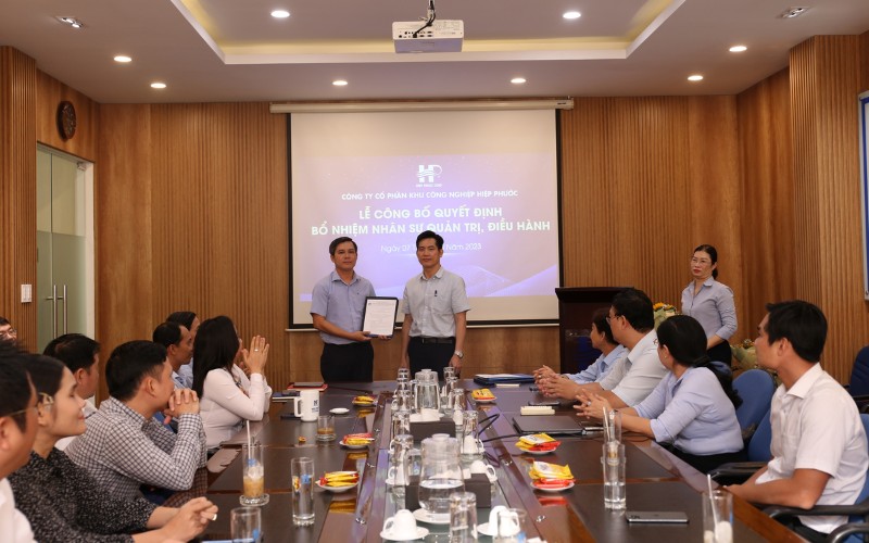 Lễ Công Bố Quyết Định Bổ Nhiệm Nhân Sự Quản Trị, Điều Hành Hipc | Hiep Phuoc 산업단지 주식회사
